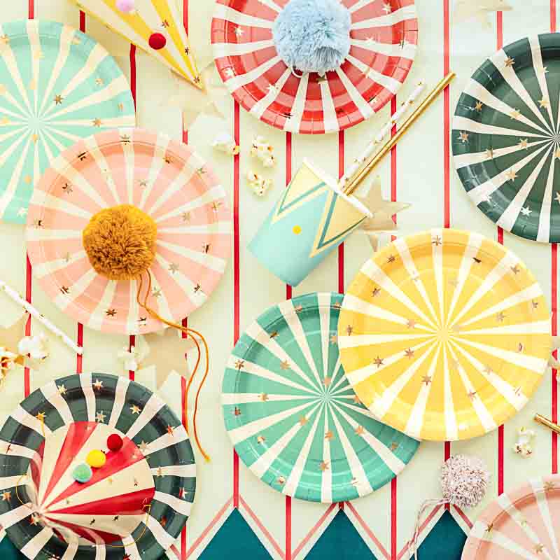 Zirkus Party Teller / Streifen / Farbmix