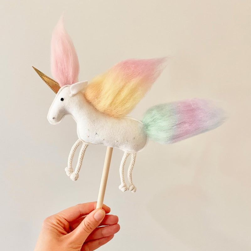 Regenbogen Einhorn Cake Topper / Handmade / Filz