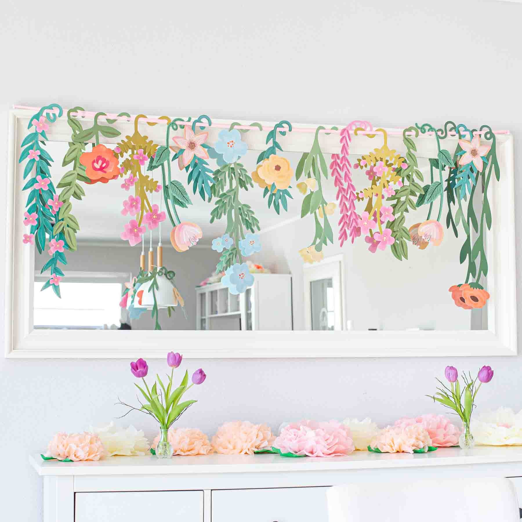 Zauberhafte Blumen Girlande aus Papier für den Kindegeburtstag – Printfetti