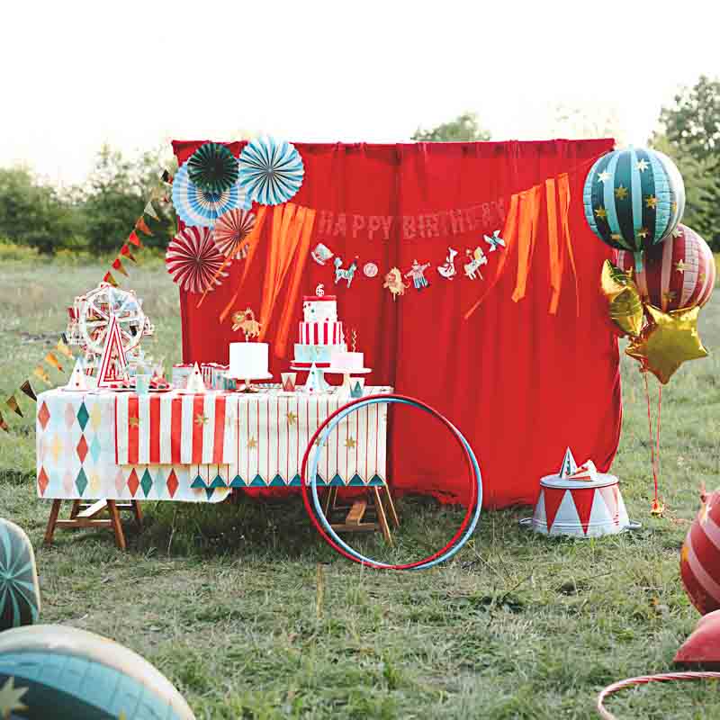 Sterne & Streifen Tischdecke / Zirkus (180 x 120 cm) – Printfetti