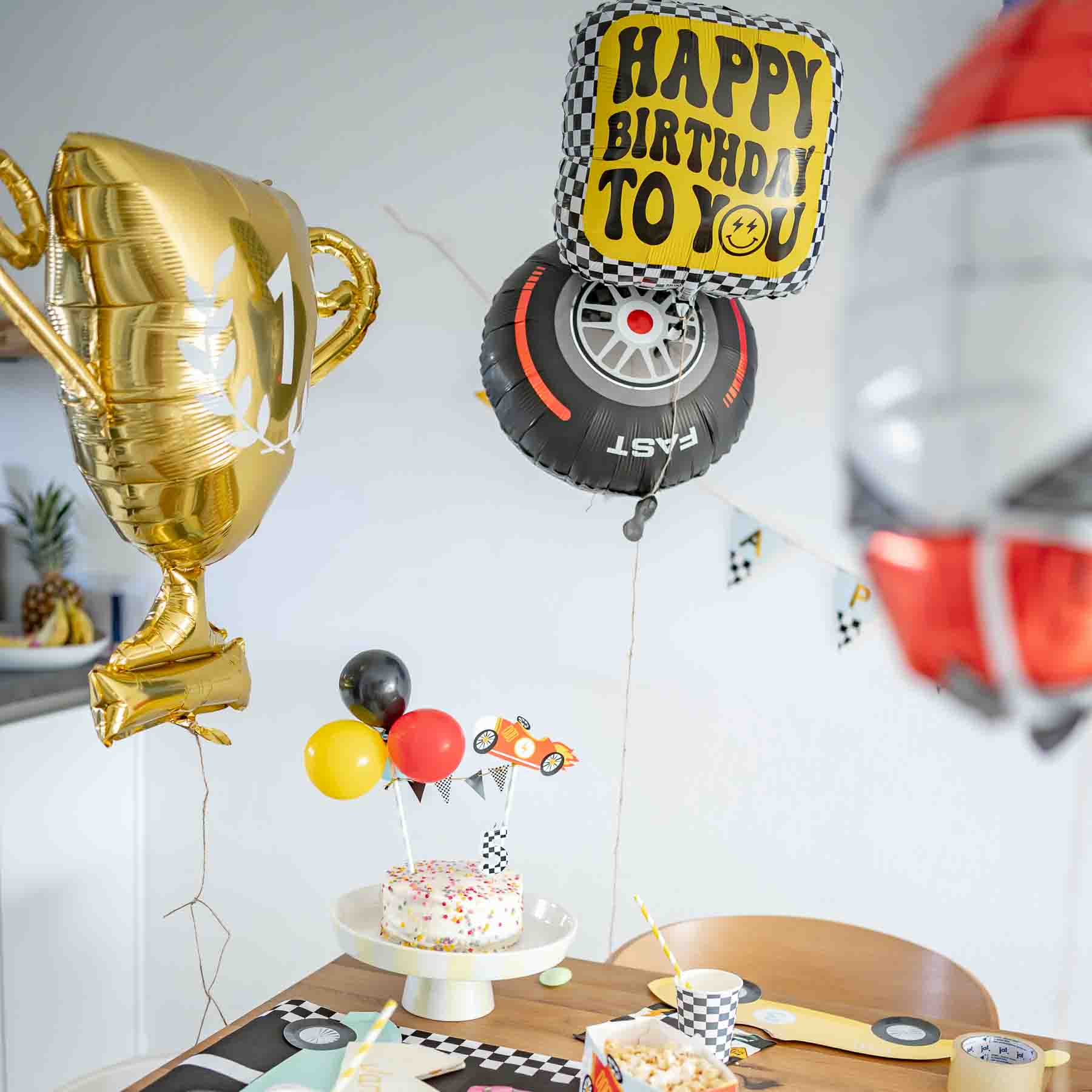 Eckiger Smiley Folienballon für den Kindergeburtstag – Printfetti