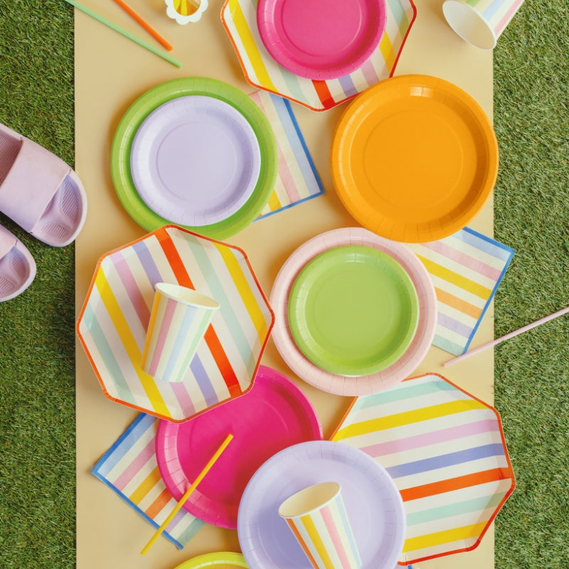 Bunte Party Teller / Set / Streifen (6 Stück) für den Kindergeburtstag – Printfetti