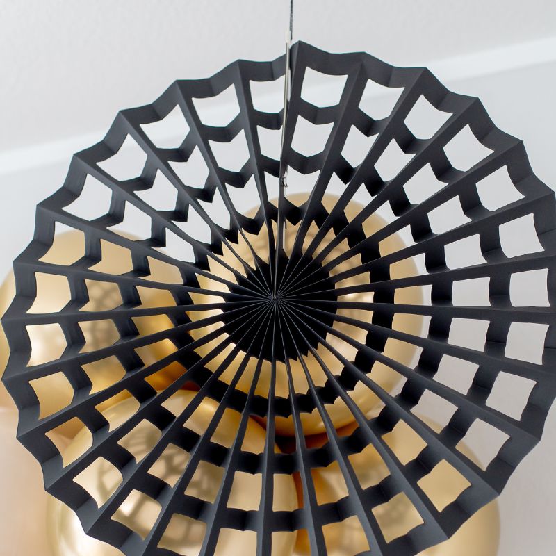 Spinnweben Rosette