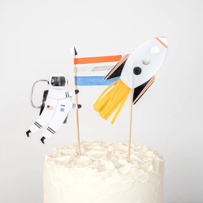 space cake topper